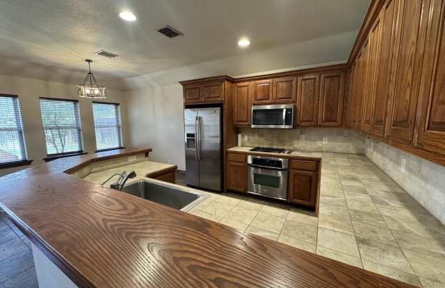 5708 Pedernales Dr Gallery 3