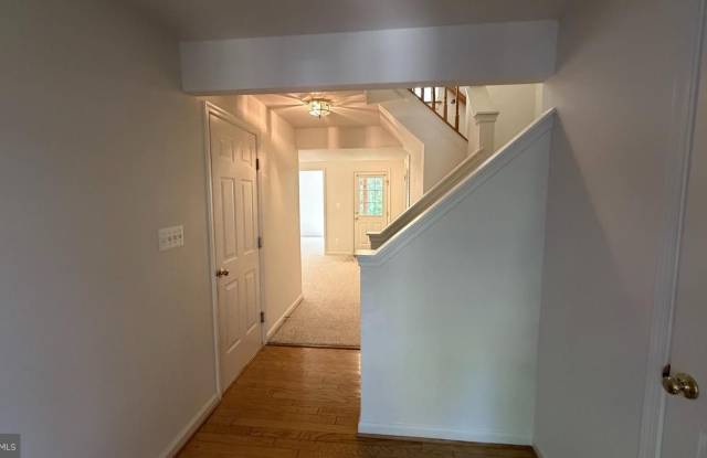 13643 SAINT JOHNS WOOD Place Gallery 3