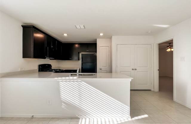 2961 Wallace Wells Court Gallery 4