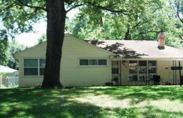 3BR, 2BTH Beautiful ranch style home with new updates close to trails and recreation! photos photos