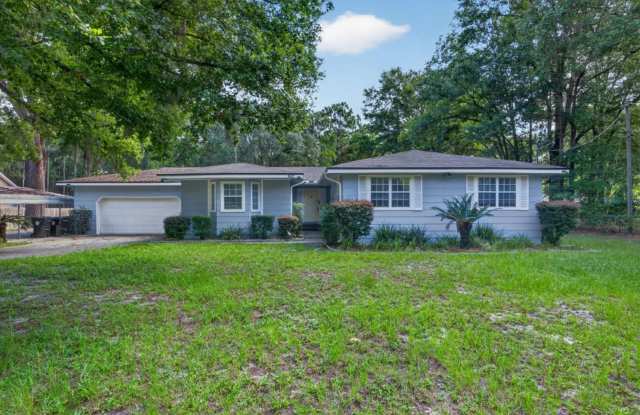 Pool home w/ Covered RV or Boat Parking in Lake Asbury photos photos