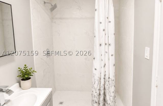 20600 SW 118th Pl Gallery 4
