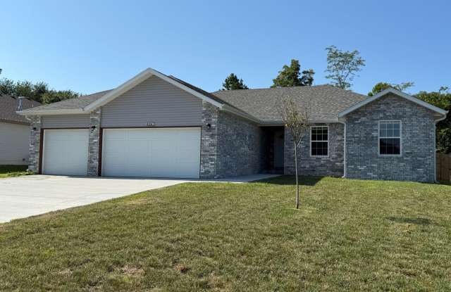 Large 4 bedroom home!! photos photos