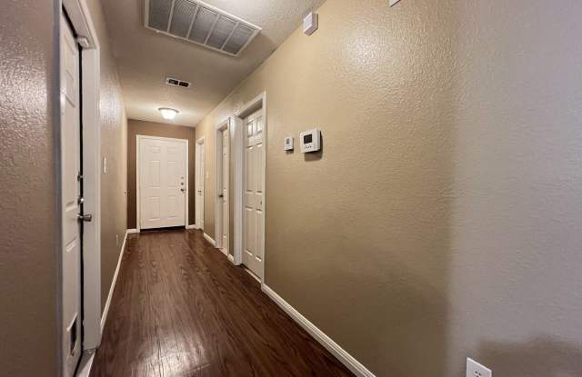 5706 HICKORY CYN Gallery 3