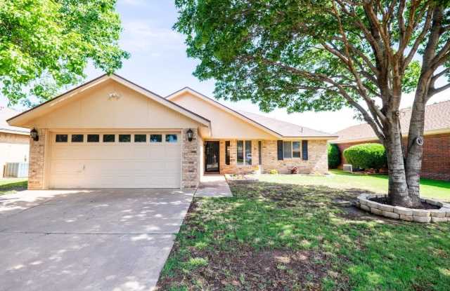 Great 3/2/2 Available in The Meadows - 5706 95th Street, Lubbock, TX 79424