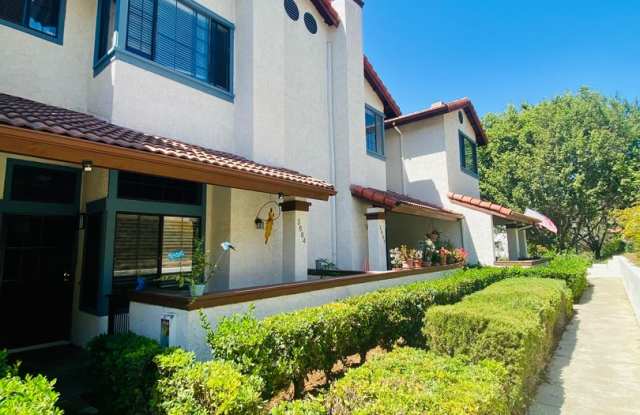 Gorgeous 3 Bedroom 3 Bathroom Townhome in Mission Trails!! photos photos