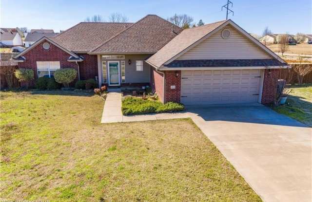 6806 Red Bud  DR Gallery 2