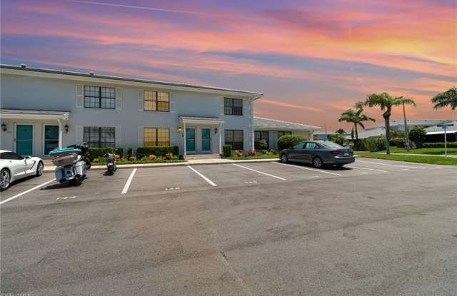 146 Clyburn Way W photos photos