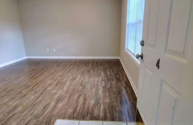 1329 Scottsville Road Gallery 3