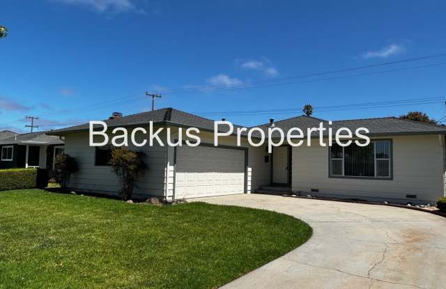 Wonderful three bedroom home in South Salinas photos photos