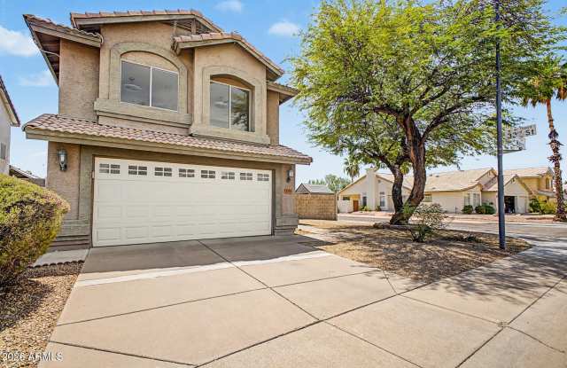 3301 E MARCONI Avenue Gallery 1
