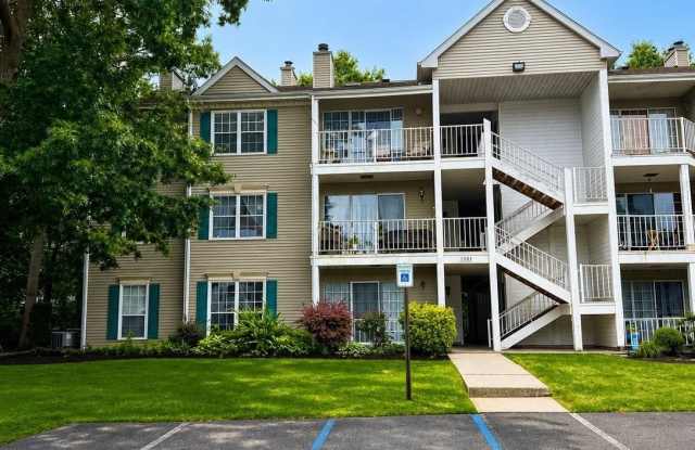 83 Iroquois Dr photos photos