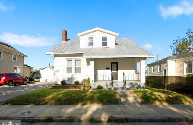 143 S PURCELL Avenue Gallery 1
