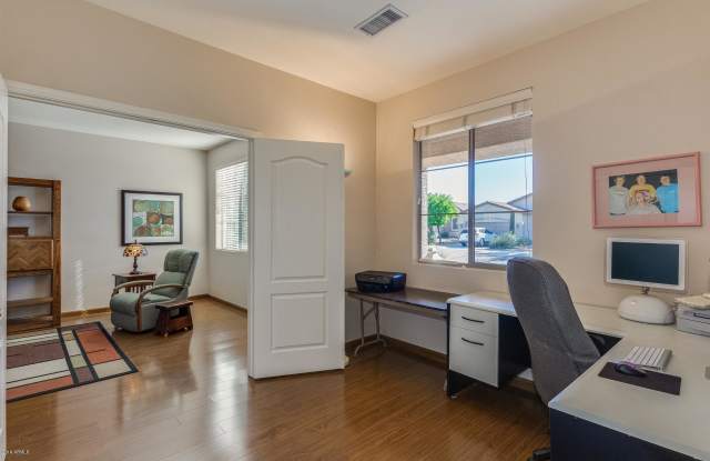 7272 E DESERT VISTA Road Gallery 4