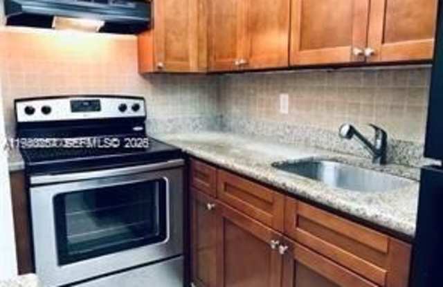 1515 NE 125th Ter photos photos