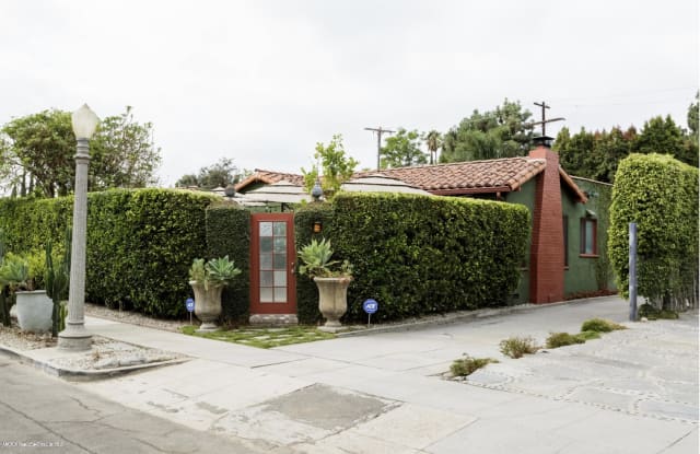 203 S Parkwood Avenue - 203 South Parkwood Avenue, Pasadena, CA 91106