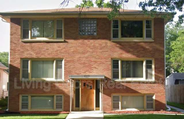 1027 Garfield St 2 photos photos
