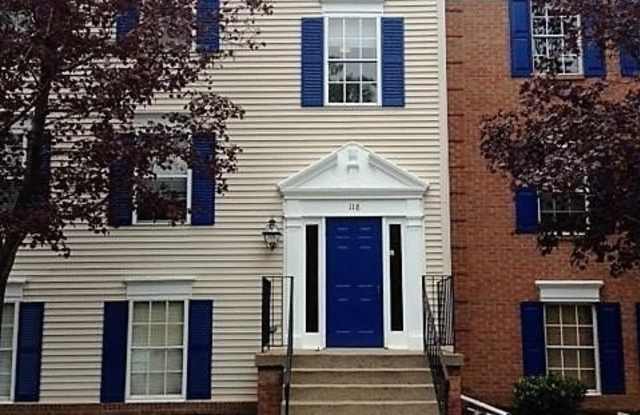 118 PROSPERITY AVE SE #D - 118 Prosperity Avenue Southeast, Leesburg, VA 20175