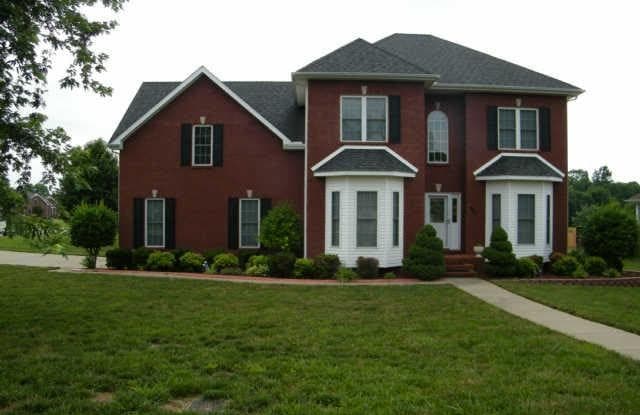850 Fire Break Dr - 850 Fire Break Drive, Clarksville, TN 37040