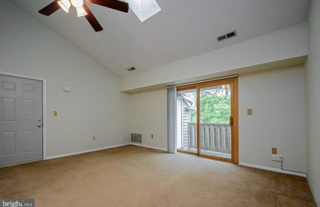 1912 E RAVENS CREST DRIVE E Gallery 4