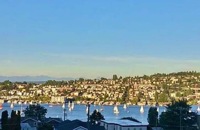 Queen Anne Condo with Exceptional Views photos photos
