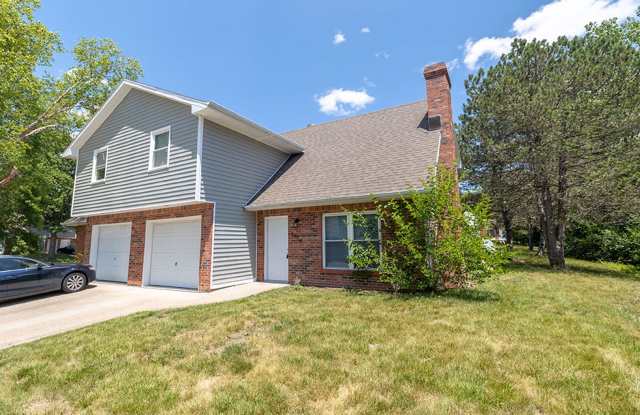 Large 3 Bedroom Southside Duplex photos photos