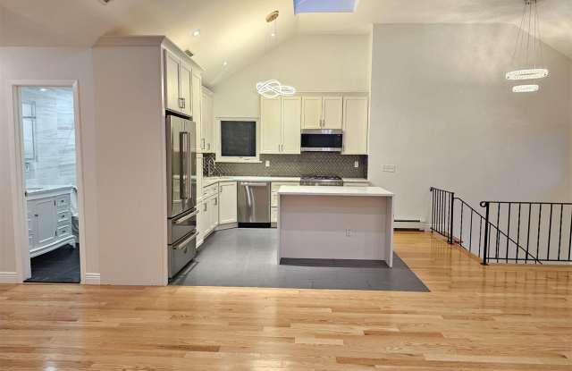 126 Susquehanna Avenue Gallery 2