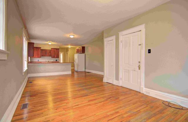 Large charming 3 bedroom 2 bath with oversized master bedroom that has its own private bath! photos photos Large charming 3 bedroom 2 bath with oversized master bedroom that has its own private bath! photos photos