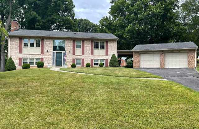 9108 PETROS COURT - 9108 Petros Court, Mantua, VA 22031