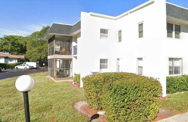 2800 Riverside Drive photos photos
