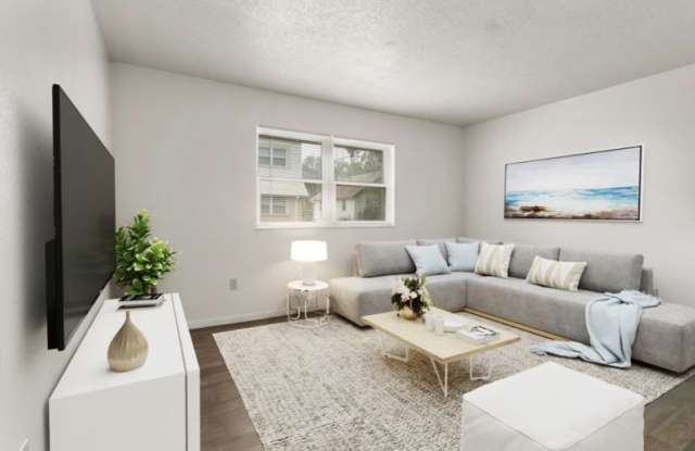 1415 W Maple Avenue photos photos
