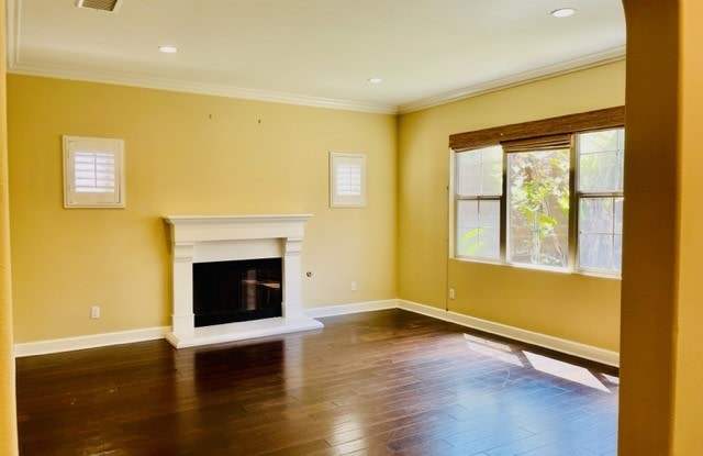 37 White Sage Gallery 2