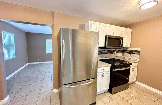 Rare Two Homes on One Property in the Heart of Blythe! Gallery 3