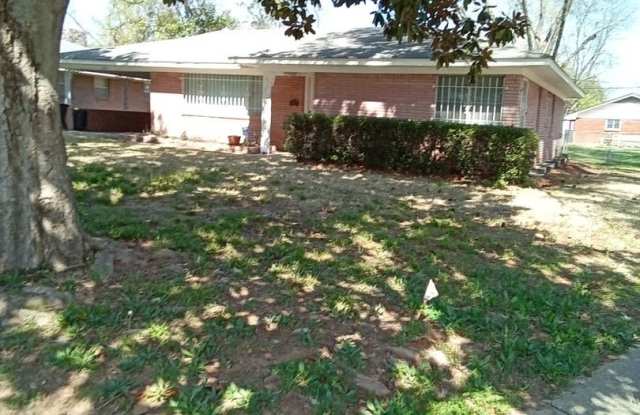 Old Greenacres!! - 2425 Ashland Avenue, Bossier City, LA 71111
