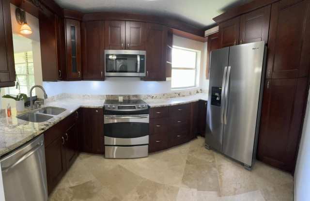 2965 SW 22nd Avenue photos photos