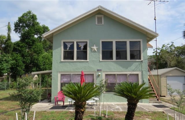23 W HERRICK DRIVE - 23 West Herrick Drive, Eustis, FL 32726