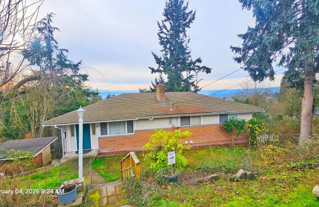 Charming 3 Bed 1.25 Bath Home in Skyway with a great view of Mt Rainier photos photos