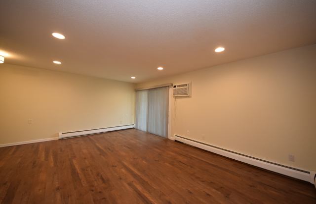 12832 Nicollet Ave Apt 101 Gallery 3