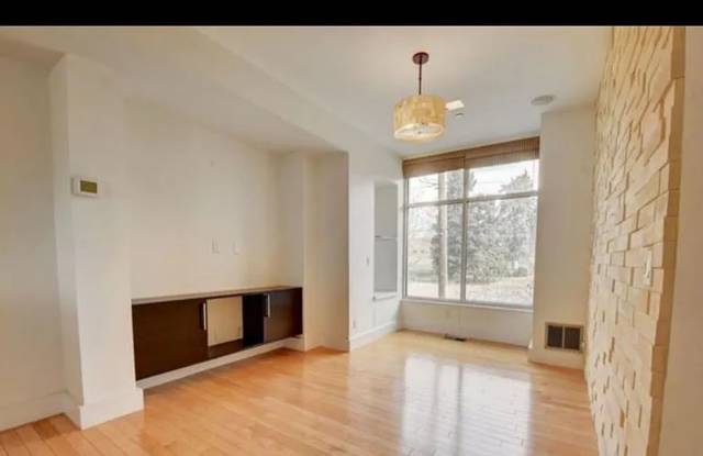 Contemporary Townhome Steps from Jefferson Park & LoHi!! photos photos