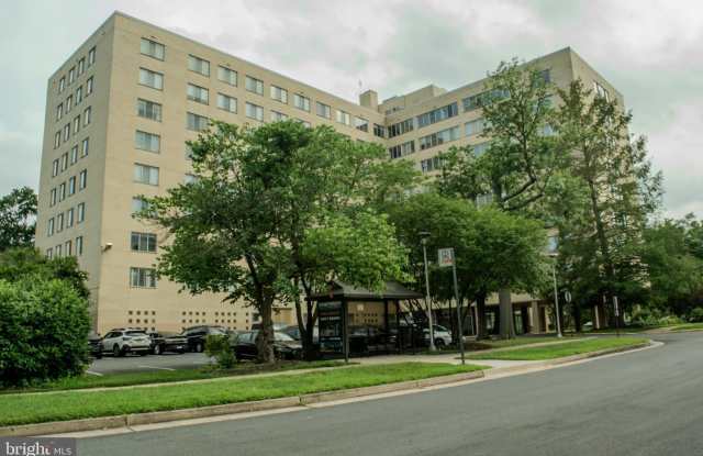 6641 WAKEFIELD Drive unit: 916 photos photos