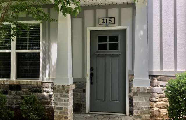 215 Capstone Drive Gallery 3