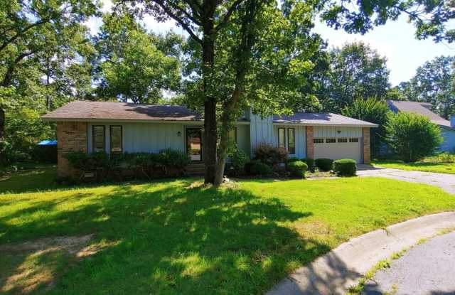 Welcome home to 5 Hickory Lane in Maumelle for rent - *$0 Deposit Option - Please read the full description* photos photos