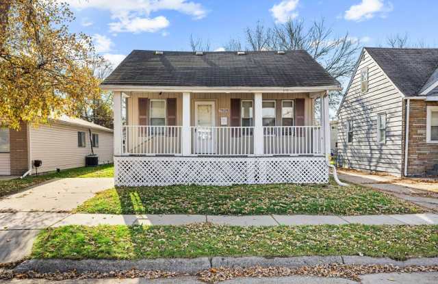 Freshly Updated 2-Bedroom for Lease! - 7028 Maxwell Avenue, Warren, MI 48091