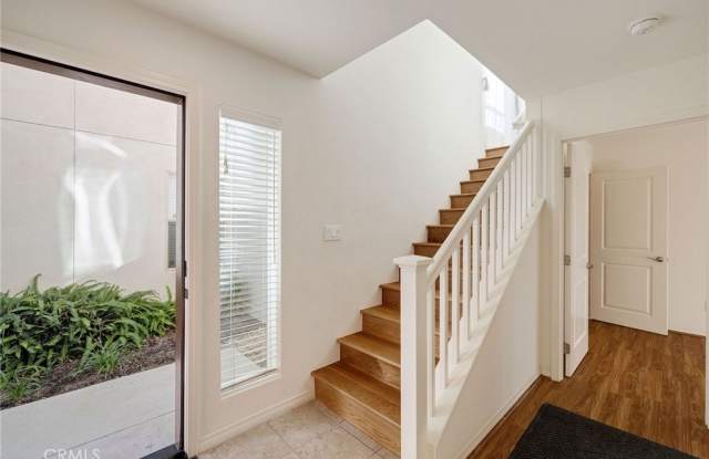 12013 Acadia Court - 12013 Acadia Court, Hawthorne, CA 90250