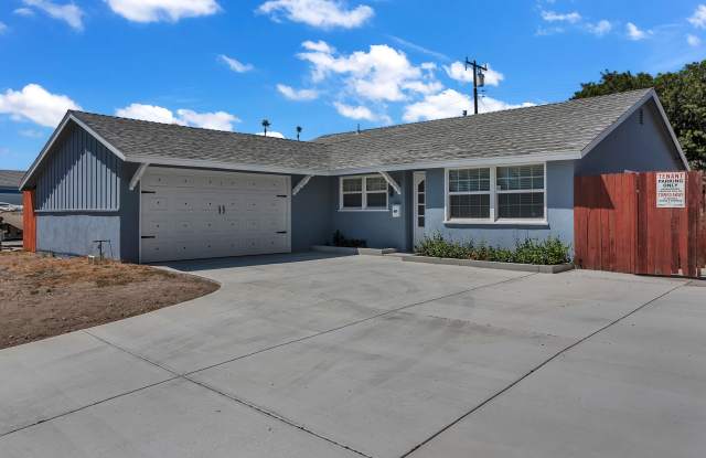 4824 Benito Street photos photos