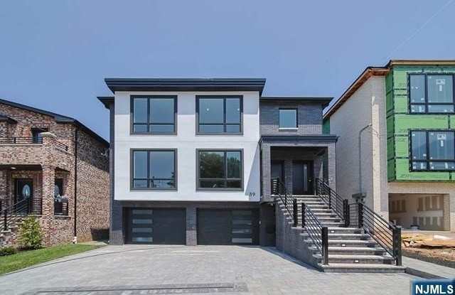 39 Henry Avenue 2 photos photos
