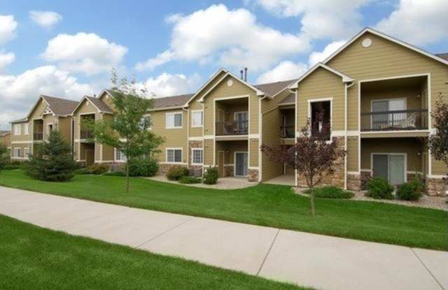 Reserve at Centerra Apartment Townhomes photos photos