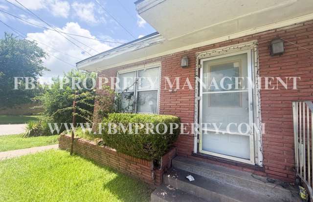 900 E 6th Ave, Unit 2 - Cozy 2 Bedroom, 1 Bathroom Home in Corsicana, TX! photos photos