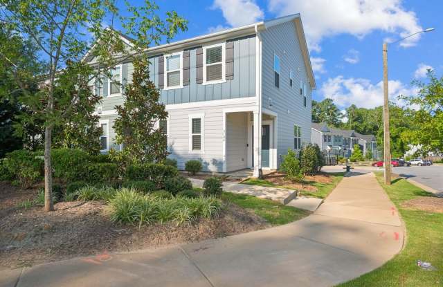 Charming 3BR Townhome in Raleigh photos photos