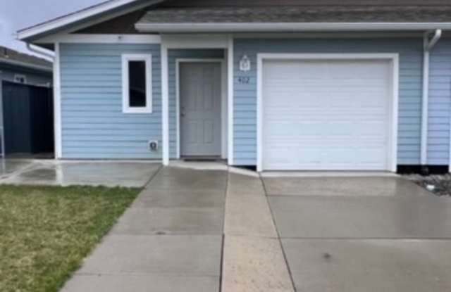 5 bedroom 2 bath duplex coming soon!!! photos photos